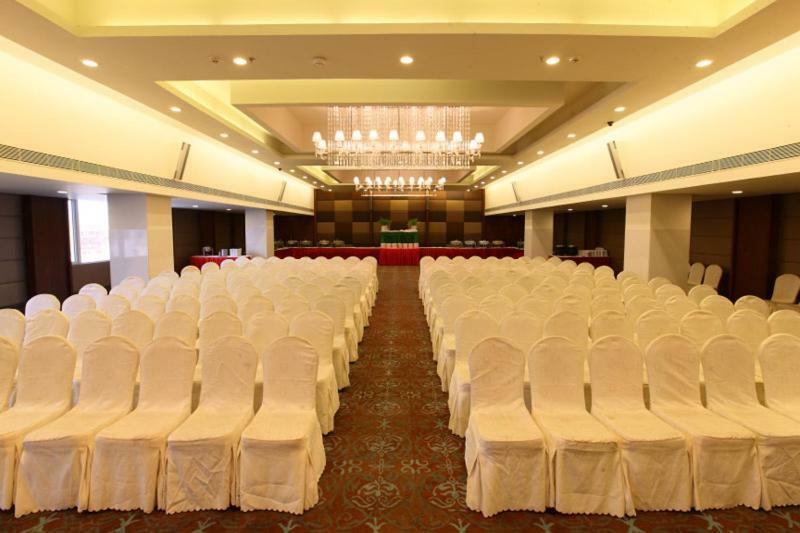 Hotel Manorama Віджаявада Екстер'єр фото